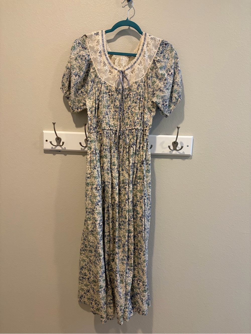Christy Dawn Robyn Dress in Vintage Bloom - Picture 9 of 16